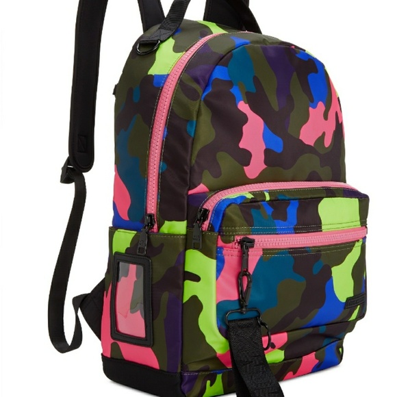 Backpack - Picture 4 of 6